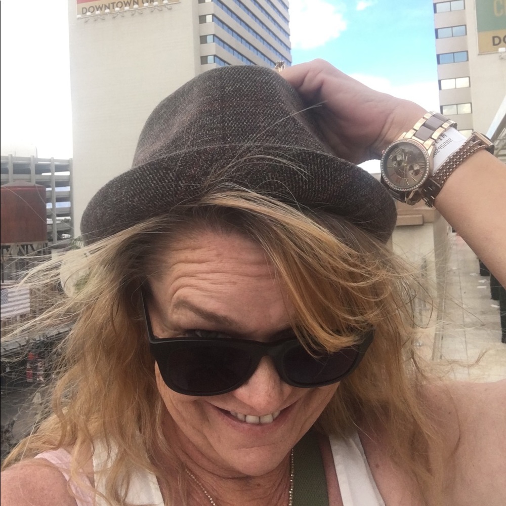 Meet your Posher, Sarah
